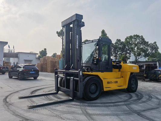 Top- Second Hand Komatsu FD160 with Diesel Engine Power Source and 1150mm Fork Length