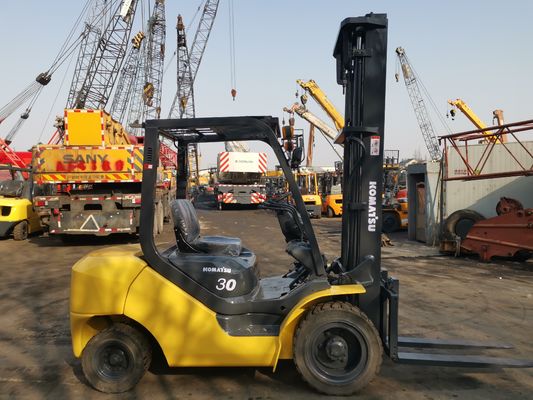 Used Japan Komatsu FD30-16 FD25 FD30T-16 FD30 2.5 Ton 3 Ton 5 Ton Diesel Forklifts