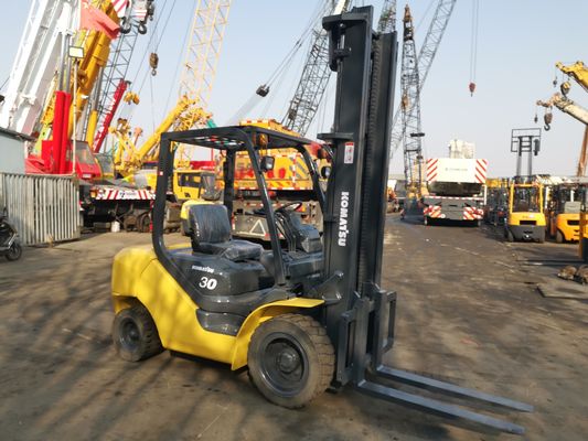 Used Japan Komatsu FD30-16 FD25 FD30T-16 FD30 2.5 Ton 3 Ton 5 Ton Diesel Forklifts