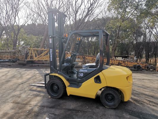 Used Japan Komatsu FD30-16 FD25 FD30T-16 FD30 2.5 Ton 3 Ton 5 Ton Diesel Forklifts