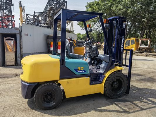 90% KOMATSU FD30 Forklift Manual Power Source at Longhua with FD40 FD50 FD70