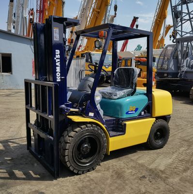 1200mm Fork Length Komatsu FD30-14 3TON Forklift for Restaurant Second Hand 2stage 3stage