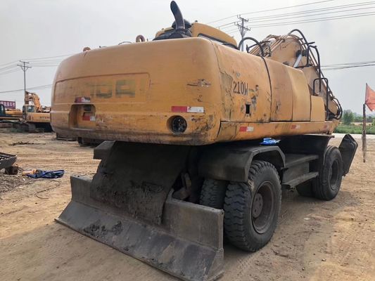 Hyundai 210W Heavy Duty Wheeled Excavator in Excellent Condition with Original Engine