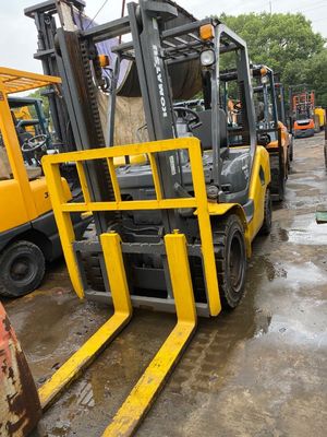 4300 KG Weight Used Komatsu FD30 Forklift for Japan FD30 FD50 FD70 FD100 FD150 FD200