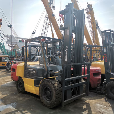 Used Komatsu FD50 5 Ton Forklift Japanese Lifting Equipment in Excellent Condition