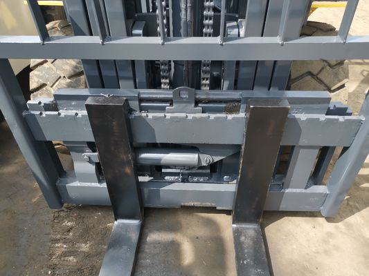 4000 kg Weight Small Diesel Forklift in Japan Komatsu FD30 FD40 FD50 3 ton 4 ton 5 ton