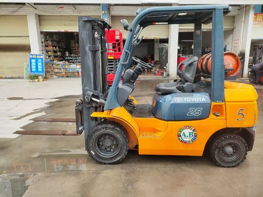 Routine Fork Width Toyota Diesel Forklift 4 Ton with 6m Lifting Height and Japanese Engine