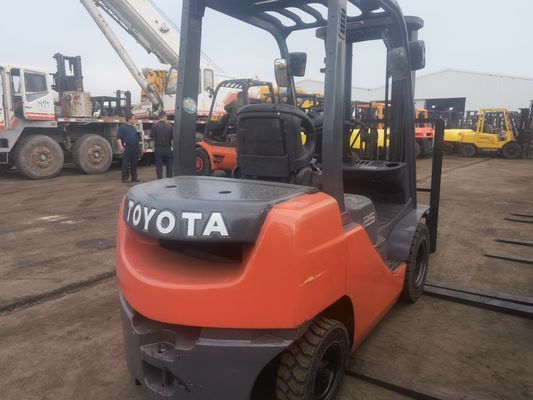 Used Japan Toyota FD25 Diesel Forklift with Routine Fork Length and at Affordable