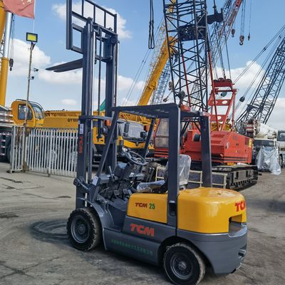 TCM 2 Ton Forklift Truck with Diesel Power and Routine Fork Width