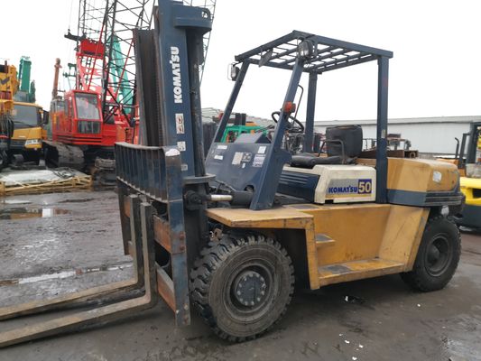 Komatsu 5t Forklift with Cylinder 1200mm Fork Length 2.7*1.2*2.1m Overall Dimensions
