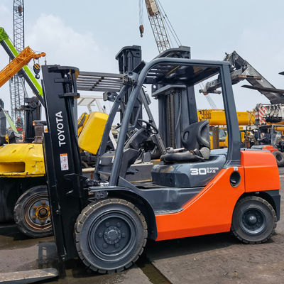 Powerful Gasoline Engine Used 3 Ton Toyota Forklift with Sideshift at Shanghai Yard