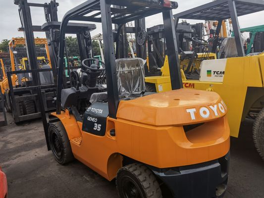Used Toyota 3.5 ton FD35 Diesel Forklift in Shanghai yard with 3500 kg Fork Width