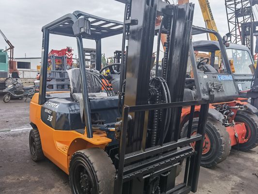 Used Toyota 3.5 ton FD35 Diesel Forklift in Shanghai yard with 3500 kg Fork Width