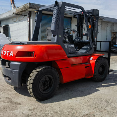 Japan Isuzu Engine 7 Ton Toyota Forklift with Fork Positionor and Routine Fork Length