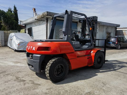7 Ton Diesel Forklift with EPA Certification and Toyota ISUZU Engine Routine Fork Length