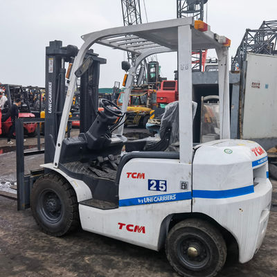 Used TCM 2.5 Ton Diesel Forklift FD25 with Core Diesel Engine in Routine Dimensions