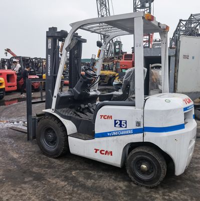 Used TCM 2.5 Ton Diesel Forklift FD25 with Core Diesel Engine in Routine Dimensions