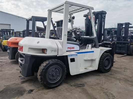 TCM FD70 7-10 Ton Forklift with Diesel Engine and Routine Fork Length in Shanghai Yard