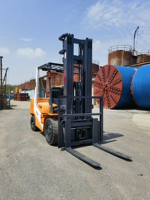 Powerful TCM FD30T6 3 Ton Forklift with Triple Fork and Side Shift Used in Shanghai Yard