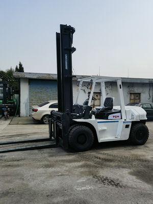 7 Ton Japan FD70 Used Diesel Forklift for Food Beverage Material Handling Needs
