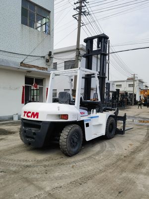 7 Ton Japan FD70 Used Diesel Forklift for Food Beverage Material Handling Needs