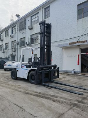 7 Ton Japan FD70 Used Diesel Forklift for Food Beverage Material Handling Needs