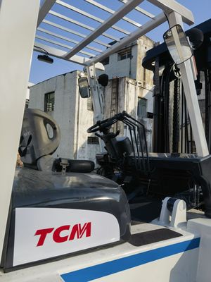 Used Japan TCM FD100 Diesel Forklift 10 Ton Warehouse Container Pallet Lifting Truck