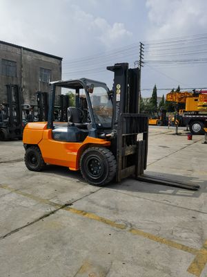 Garment Shop Must-Have 5 Ton Used Toyota Forklift with Japan Made Parts and Diesel Engine