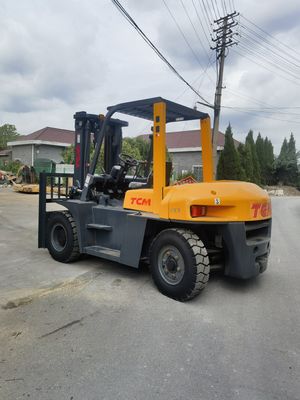 Second Hand 7 Ton TCM Forklift FD70 Japan Made Used TCM 2.5t 3t 5t 7t in Garment Shops