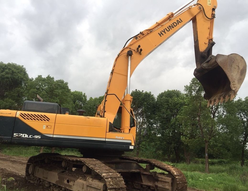 52TON Operating Weight Hyundai 520-9 Crawler Excavator with Original Hydraulic Cylinder