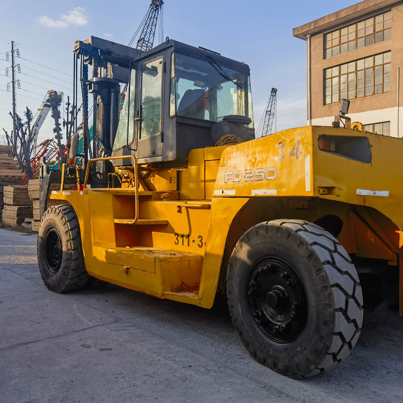 Japan Made TCM FD250 25 Ton Used Diesel Forklift for Material Handling