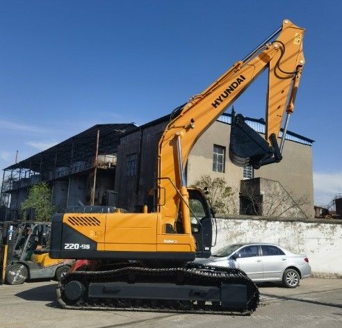 20 Ton Operating Weight Secondhand Original Hyundai 220LC-9S Excavator for Fast Shipping