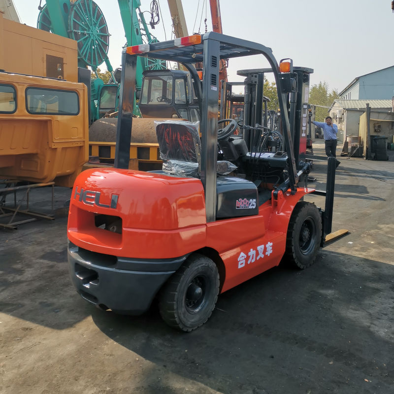 2.5 Ton Heli Diesel Forklift Truck with CE Certification and Routine Fork Dimensions