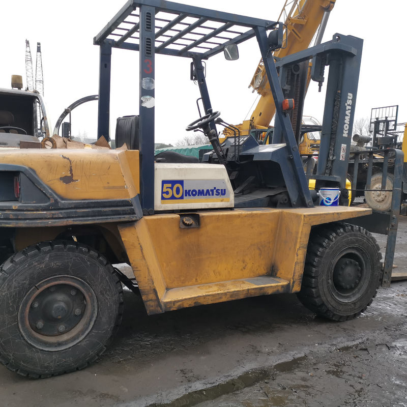Komatsu 5t Forklift with Cylinder 1200mm Fork Length 2.7*1.2*2.1m Overall Dimensions
