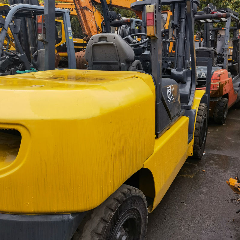 Komatsu 4.5T 3 Stages 4.5m Lifting Height Forklift Japan Original FD50 Diesel Used