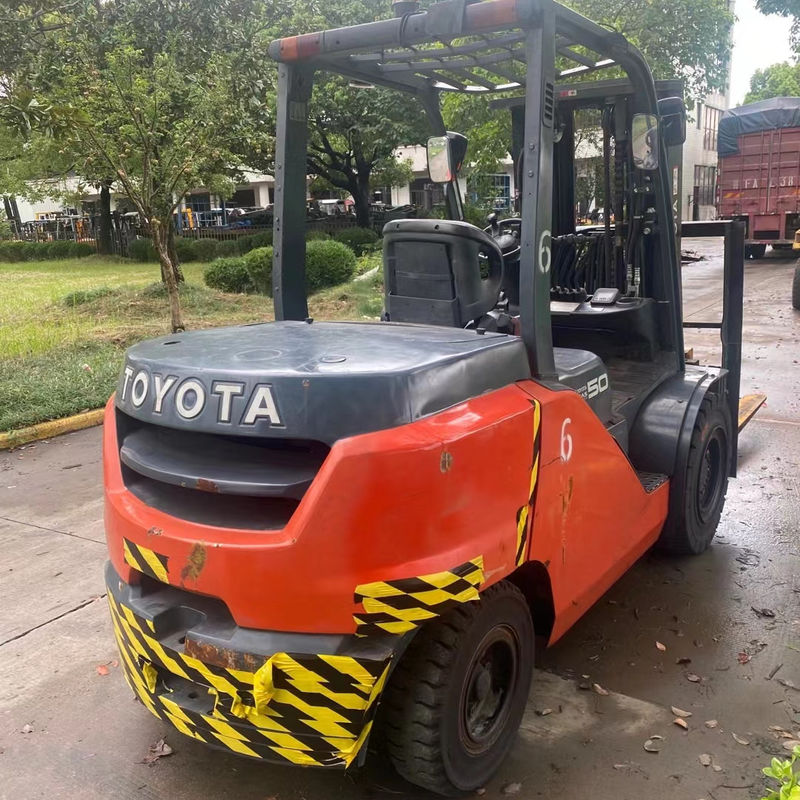 Toyota 8f50 Used 4 Wheel Forklift 5 Tons Diesel Forklift for Warehouse Transportation