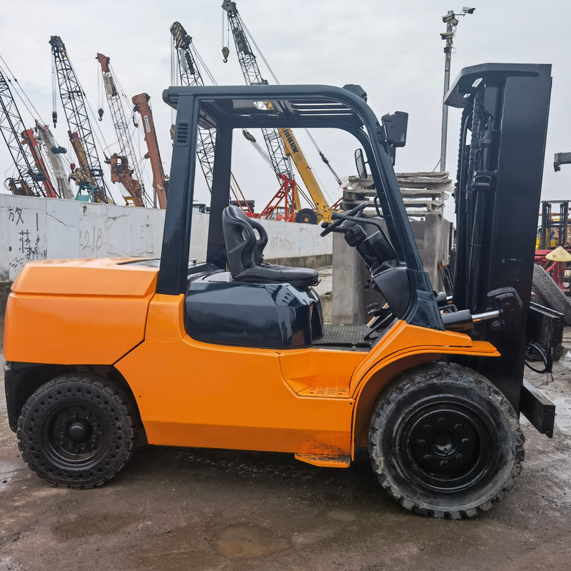 Used Toyota Forklift Gasoline Gas 2.5ton 3 Ton in Shanghai Yard with Fork Width routine