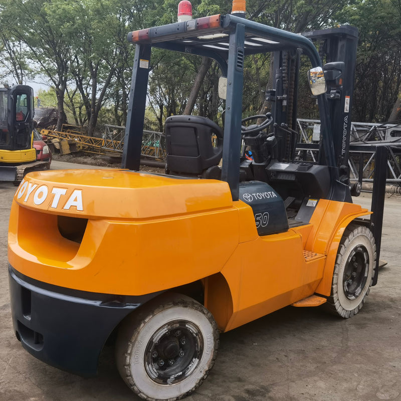 Used Toyota 4 ton 4.5 ton 5 ton Radiator Forklift Diesel Forklift Truck FD40 FD45 FD50
