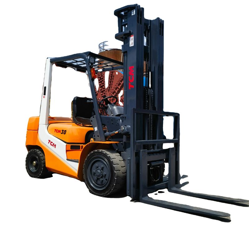 Powerful TCM FD30T6 3 Ton Forklift with Triple Fork and Side Shift Used in Shanghai Yard